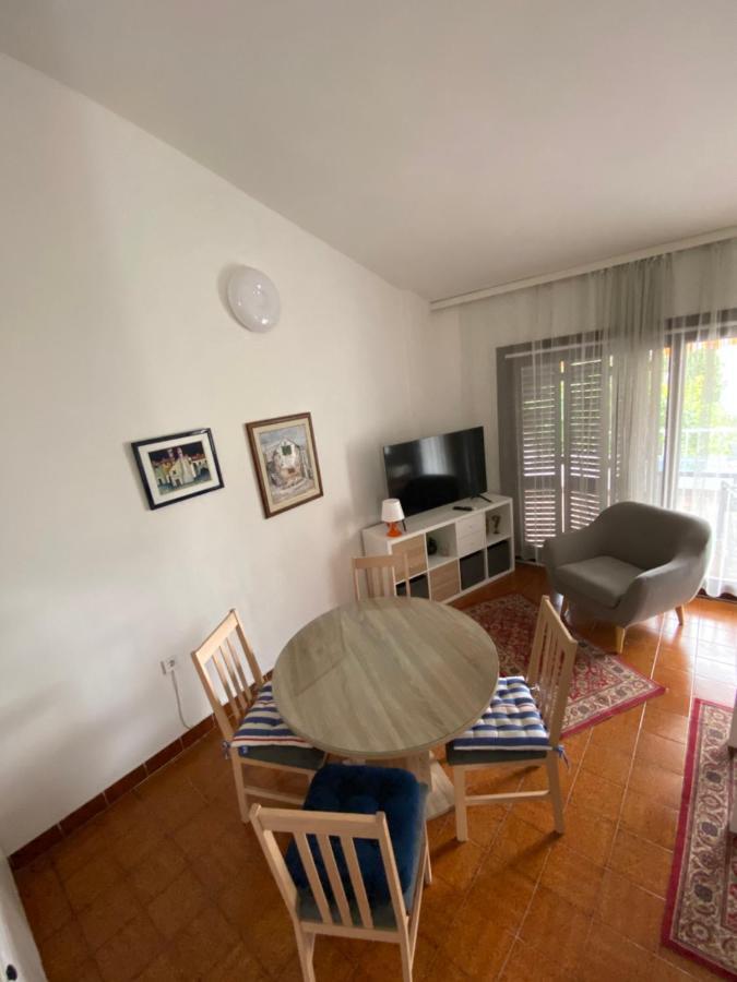 Apartments Natasa プナト エクステリア 写真